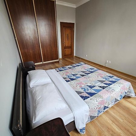 Ernaz Plus Apartments-Expo-Boulevard 130 أستانا المظهر الخارجي الصورة