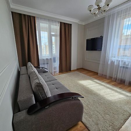 Ernaz Plus Apartments-Expo-Boulevard 130 أستانا المظهر الخارجي الصورة
