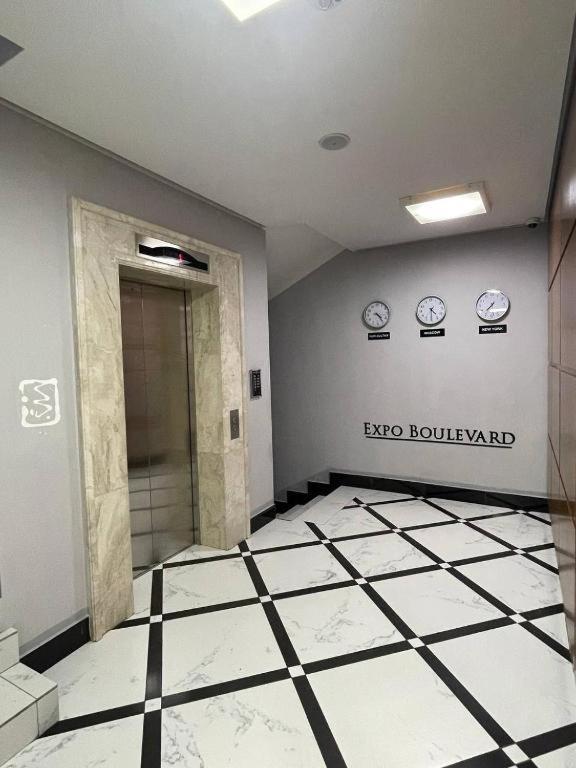 Ernaz Plus Apartments-Expo-Boulevard 130 أستانا المظهر الخارجي الصورة