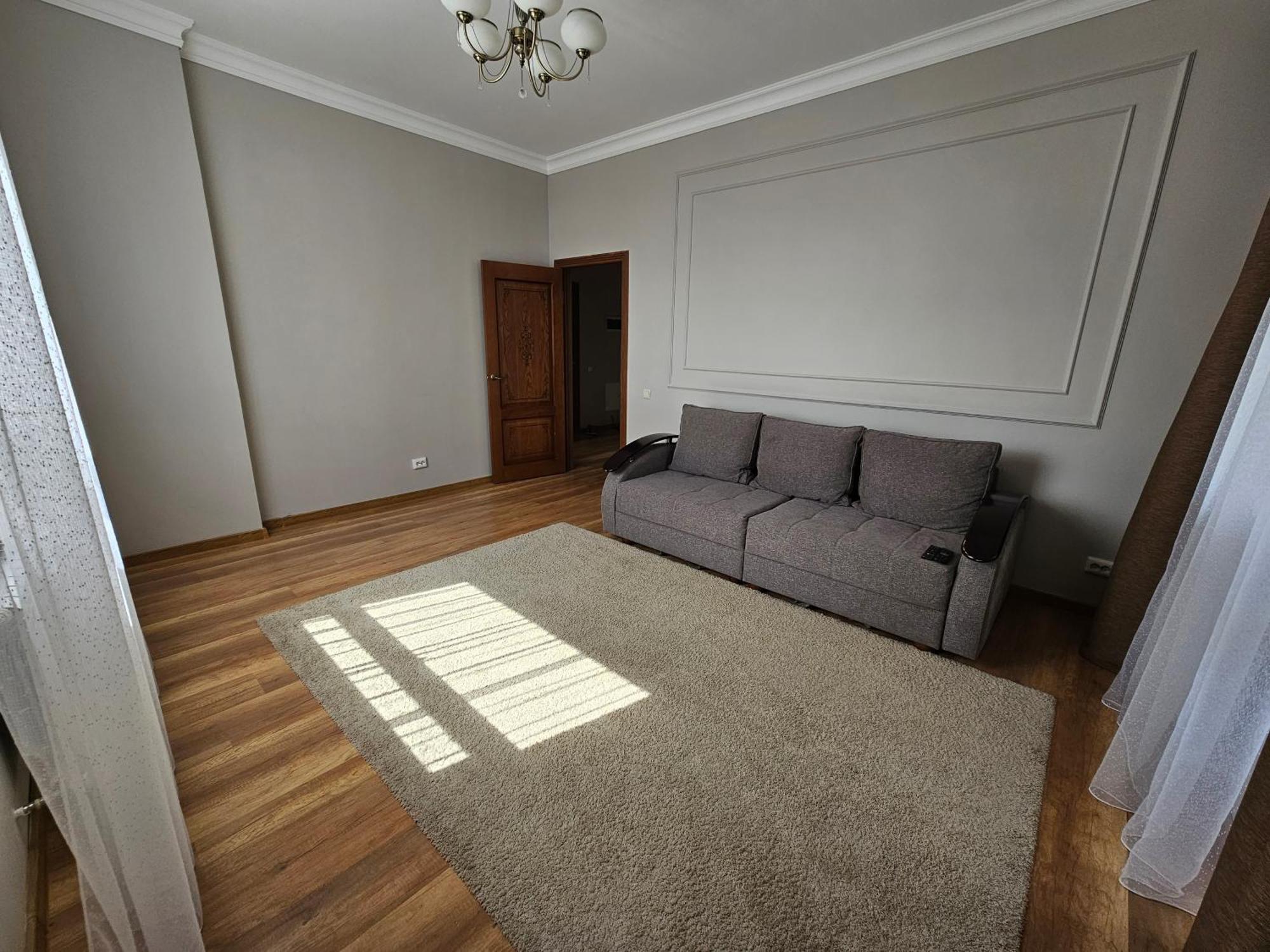 Ernaz Plus Apartments-Expo-Boulevard 130 أستانا المظهر الخارجي الصورة