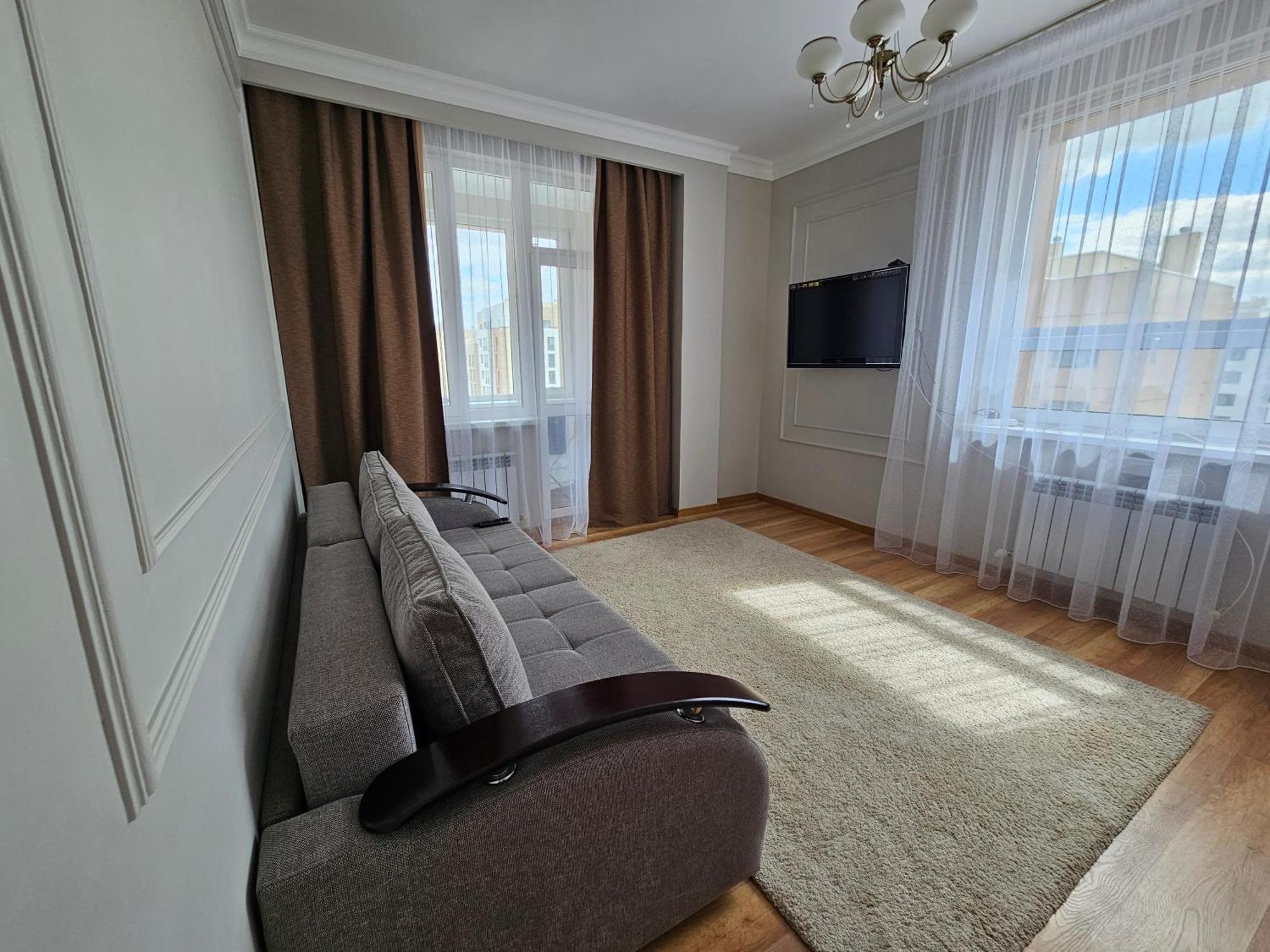Ernaz Plus Apartments-Expo-Boulevard 130 أستانا المظهر الخارجي الصورة